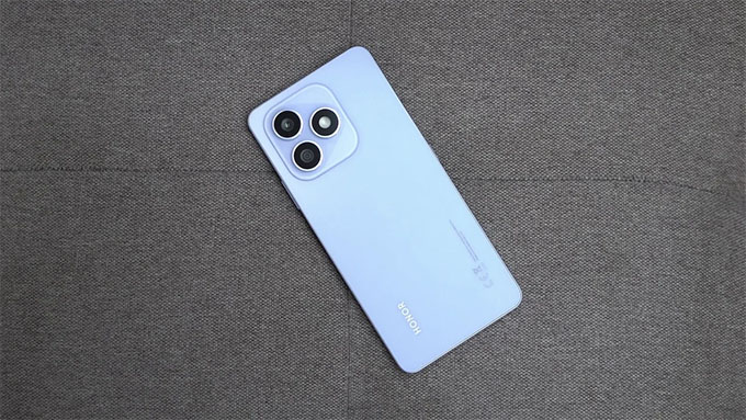 HONOR X8d dễ dàng gợi nhớ đến ngôn ngữ thiết kế vuông vức thời thượng