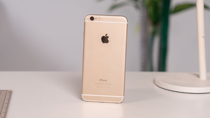 iPhone 6 Plus nổi tiếng với sự cố 'Bendgate'