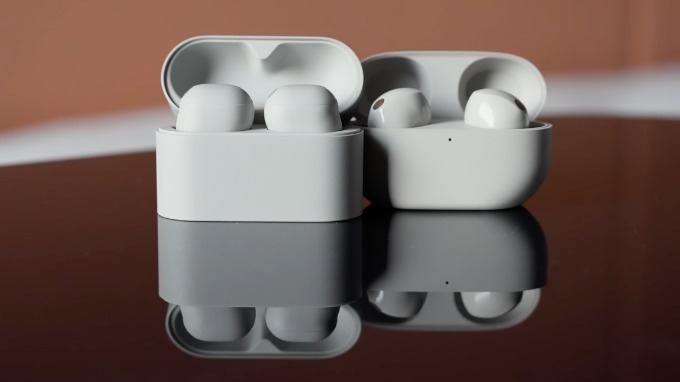 So sánh Sony WF-1000XM6 vs Sony WF-1000XM5 về pin và sạc