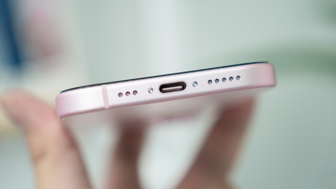 Cả 2 thiết bị đều sở hữu lượng pin lớn, đáp ứng tốt nhu cầu sử dụng thường ngày