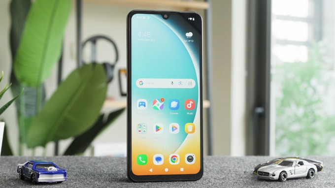 POCO C71 nâng tầm trải nghiệm với màn hình IPS LCD lớn hơn 6.88 inch