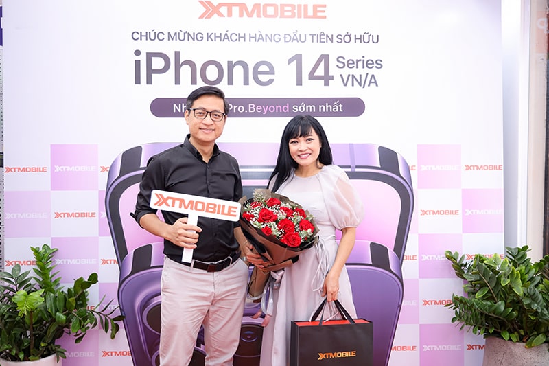 nguoi-noi-tieng-mua-hang-tai-xtmobile