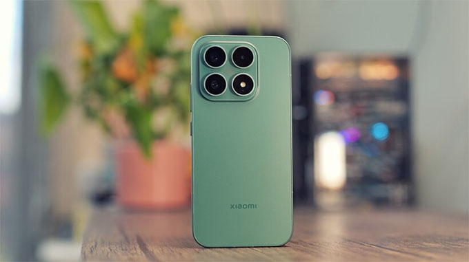 Xiaomi 17 tạo dấu ấn khác biệt với cụm camera hình vuông lớn