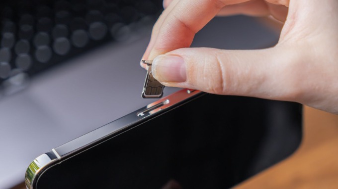 Thử SIM trên điện thoại khác