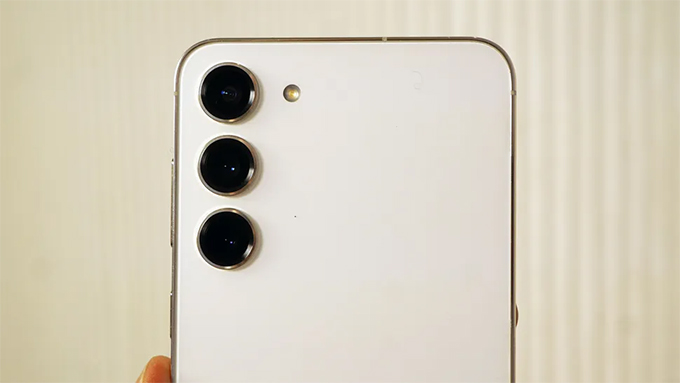 Cụm camera trên Samsung S24 và Samsung S24 Plus