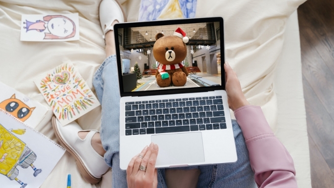 LINE cho phép người dùng đồng bộ dữ liệu linh hoạt giữa các thiết bị di động