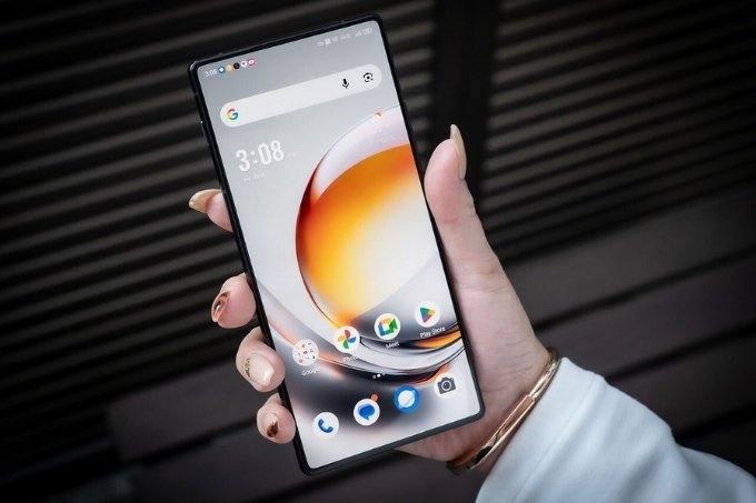 Đánh giá Nubia Z80 Ultra về màn hình