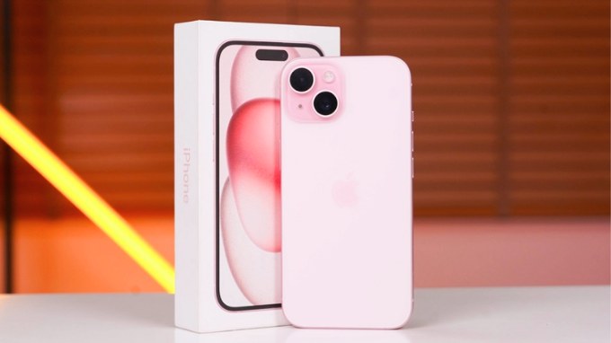 iPhone 15 màu Hồng