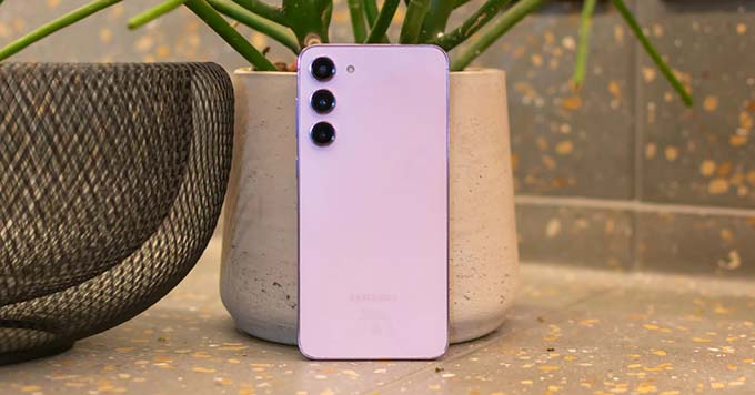 Pin trâu 3,900mAh kèm sạc nhanh 25W, thoải mái chiến game tẹt ga