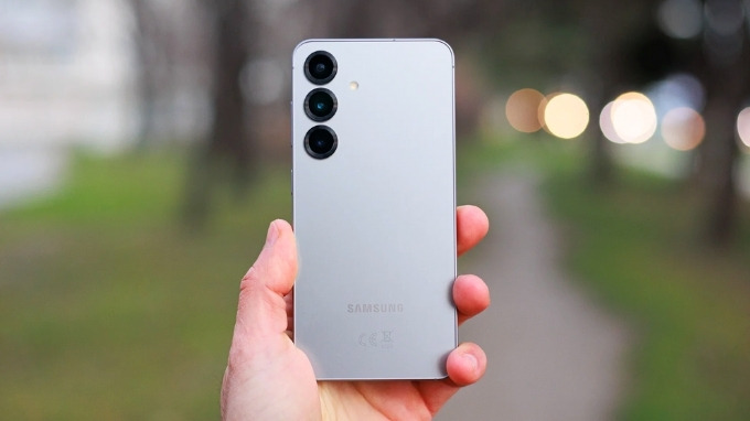 Samsung Galaxy S25 là chiếc Galaxy S mỏng và nhẹ nhất từ trước đến nay