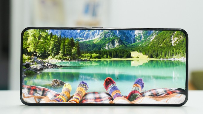 Xiaomi 14 Ultra nội địa và quốc tế có màn hình hiển thị y hệt nhau