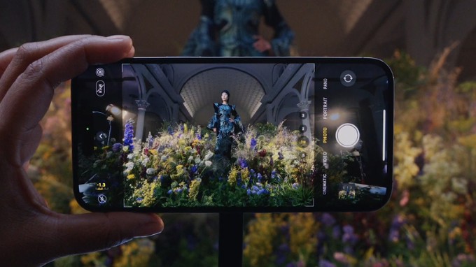 Camera iPhone 11 series chụp ảnh ban đêm