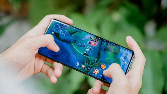 Cấu hình Xiaimo 13 Pro mạnh mẽ hơn