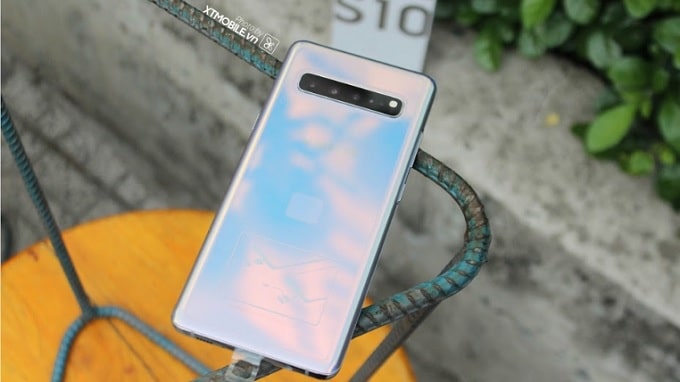Galaxy S10 5G có kích thước khá lớn