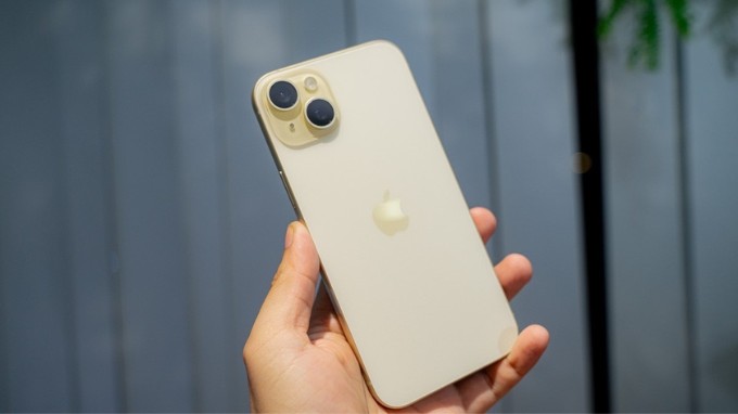iPhone 15 màu Vàng