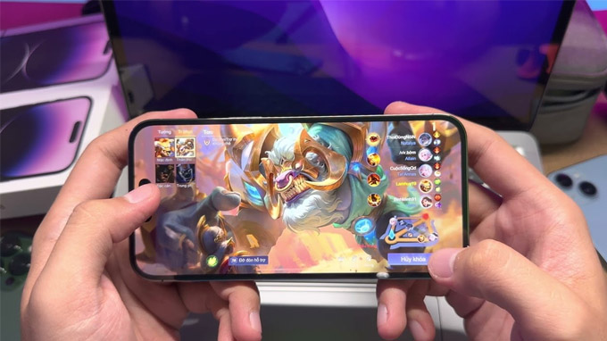 iPhone 14 Pro Max chơi game mượt mà