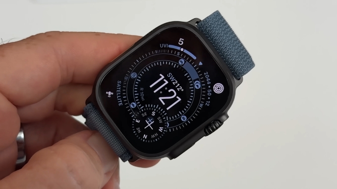 Mức giá khởi điểm của Apple Watch Ultra 3 khoảng 23.99 triệu VNĐ