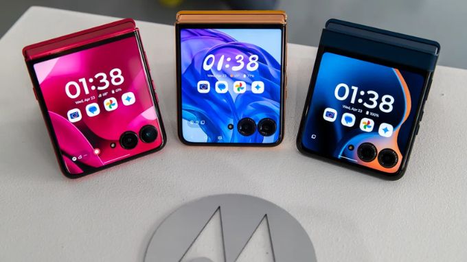 Thiết kế Motorola Razr Ultra 2025