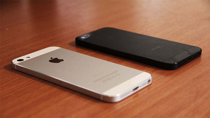 iPhone 5s (2013)
