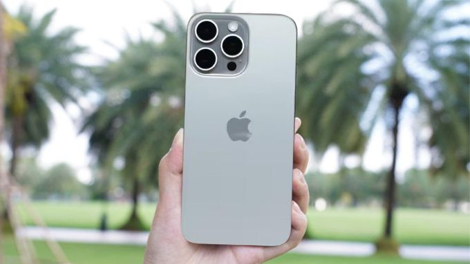 iPhone 15 Pro Max