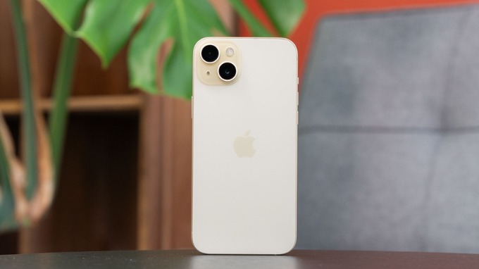 iPhone 15 Plus
