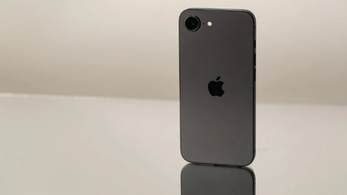 iPhone 16e - Điện thoại dưới 15 triệu đáng mua
