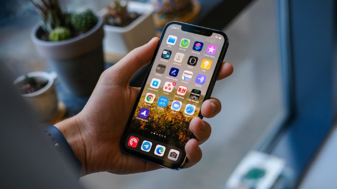 iPhone 12 Pro Max sở hữu kích thước màn hình lớn