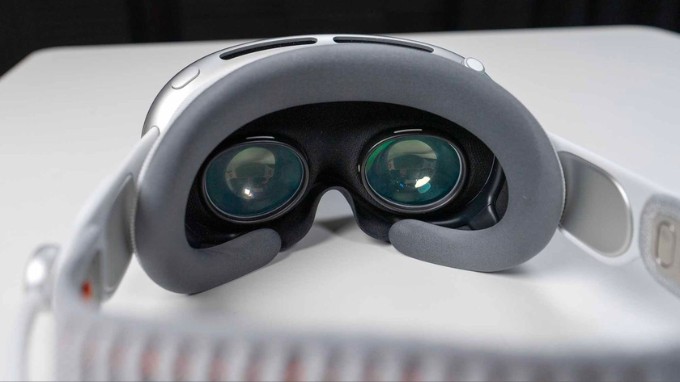 Mặt bên trong của Apple Vision Pro