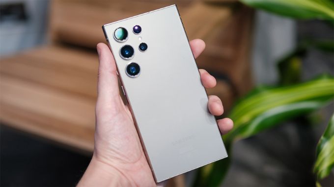 Lỗi Samsung S25 Ultra bị quá nhiệt khi sử dụng lâu
