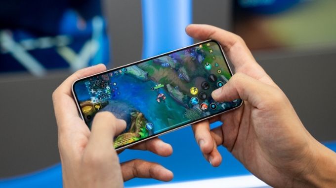 So sánh hiệu năng Oppo Reno 13 Pro và Galaxy S25 cũ