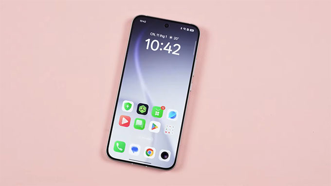 OPPO Reno 15 tuy có độ sáng khiêm tốn hơn ở mức 1200 nits