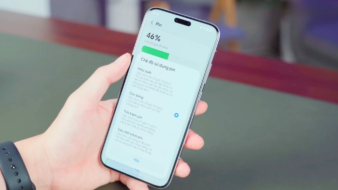 Pin là sự khác biệt lớn giữa HONOR Magic 8 Pro vs Galaxy S25 Ultra