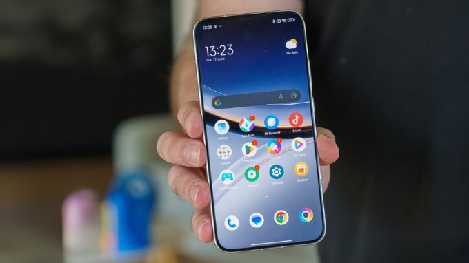 Poco F7