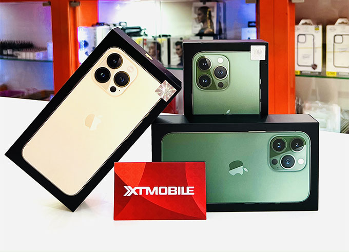 So sánh chi tiết iPhone 11 Pro Max và iPhone 12: camera trước
