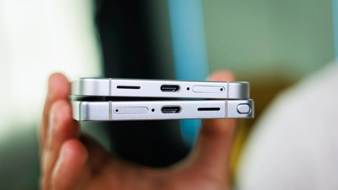 So sánh Galaxy S25 FE và Galaxy S25 Ultra về pin sạc