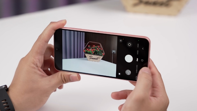 Combo camera 50 MP có OIS kết hợp AI là điển nhấn khi nhắc đến tính năng trên Galaxy A26 5G