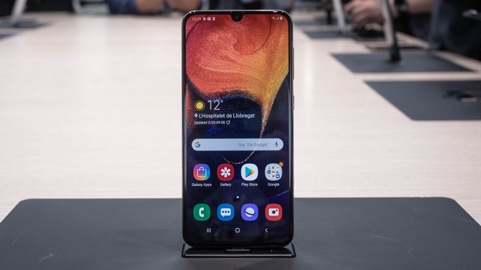 Galaxy A50 có màn hình giọt nước sexy