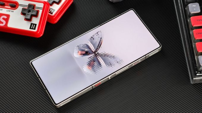 Màn hình Nubia Red Magic 10 Pro