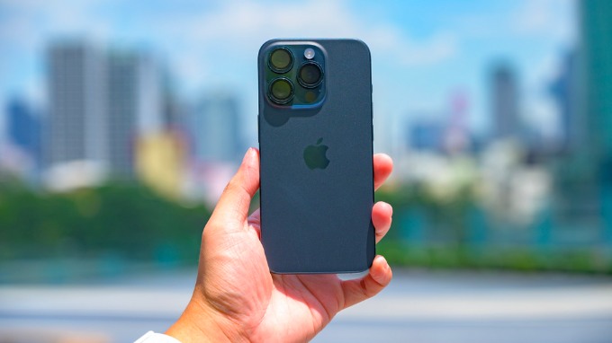 Giá cao luôn là vấn đề mà nhiều người dùng cân nhắc trước khi mua iPhone mới