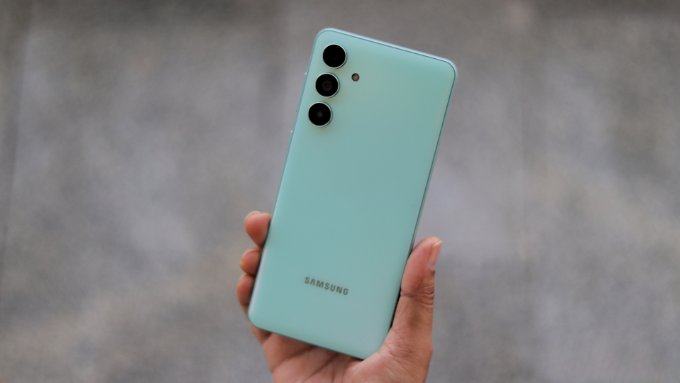 Samsung Galaxy M55