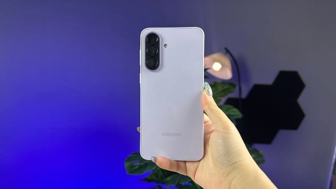 Galaxy A37 và Galaxy A36 có ngoại hình gần như tương đồng