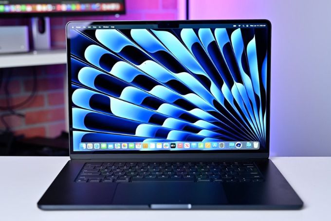 Apple MacBook Air 13 inch (M4, 2025)