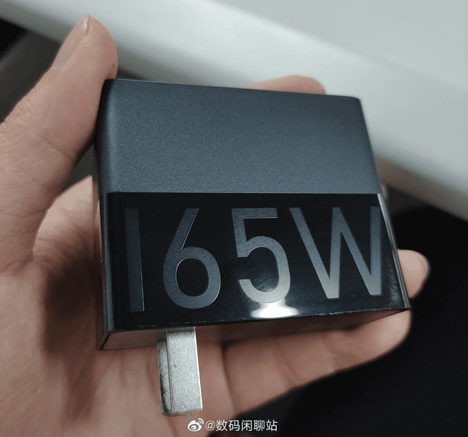 Nubia Red Magic 7 hỗ trợ sạc nhanh 165W