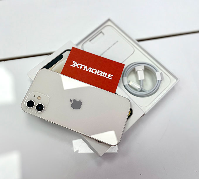 So sánh chi tiết iPhone 11 Pro Max và iPhone 12: màn hình