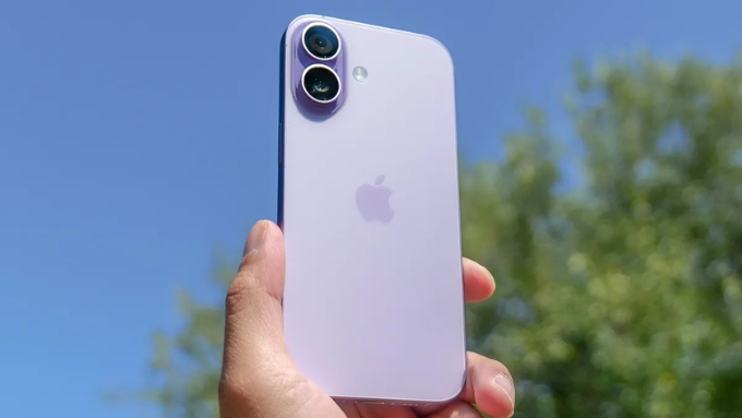 iPhone 17 giữ phong cách thiết kế đặc trưng của Apple với khung nhôm cao cấp