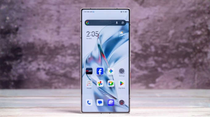 Thiết bị được trang bị tấm nền AMOLED 6.85 inch do BOE sản xuất