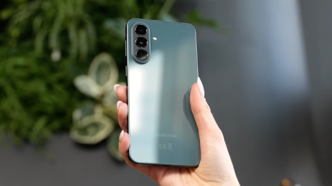 Galaxy A37 5G màu Xanh Lục Bảo (Awesome Graygreen)