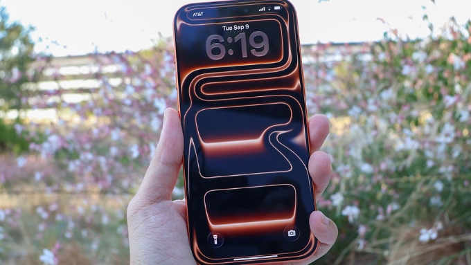 iPhone 17 Pro Max trang bị màn hình LTPO Super Retina XDR OLED 6.9 inch