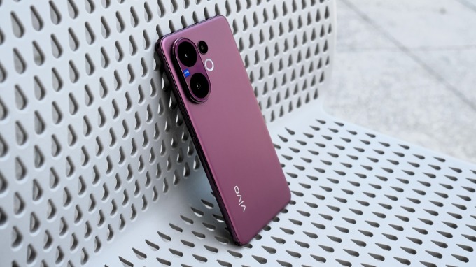 Vivo V60