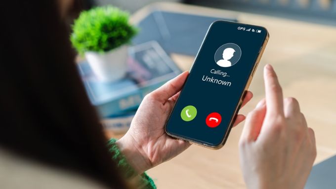 Thường xuyên nhận cuộc gọi spam trên điện thoại gây phiền toái